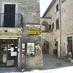 Torre Del Nera Diffuso & 4*