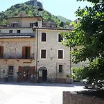 Torre Del Nera Diffuso & Hotel