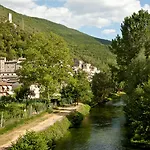 Torre Del Nera Diffuso & Hotel 4*