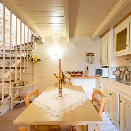 Hotel Torre Del Nera Diffuso & 4*