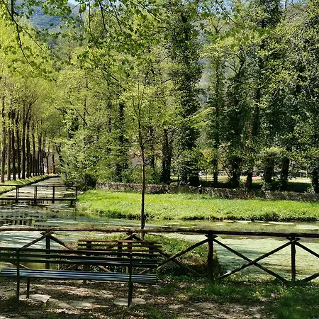 فندق Torre Del Nera Diffuso & 4*