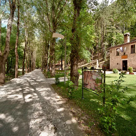 Torre Del Nera Diffuso & Scheggino