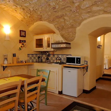 Torre Del Nera Diffuso & Hotel 4*