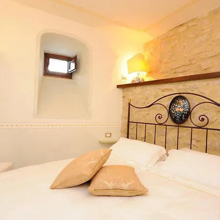 Hotell Torre Del Nera Diffuso & Spa