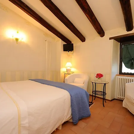 Torre Del Nera Diffuso & Scheggino