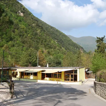 Torre Del Nera Diffuso & Hotel