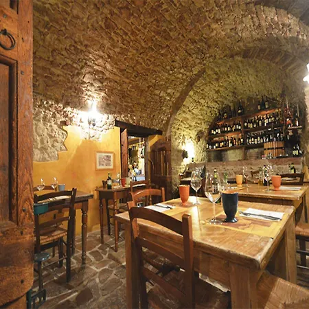Torre Del Nera Diffuso & Hotel 4*