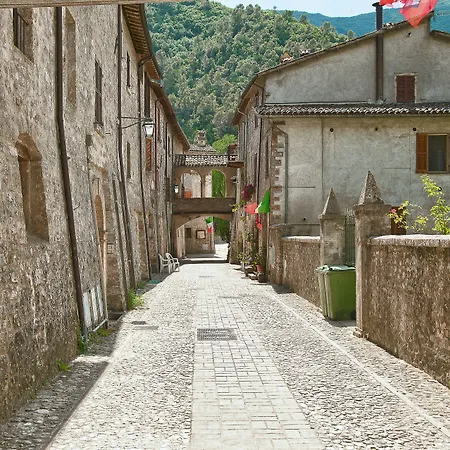 Torre Del Nera Diffuso & Scheggino