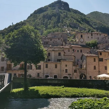 Torre Del Nera Diffuso & Hotel 4*
