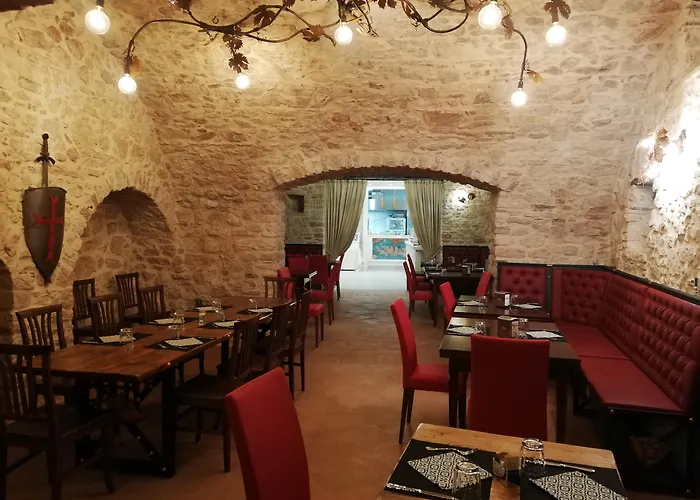 Hotel Torre Del Nera Diffuso &