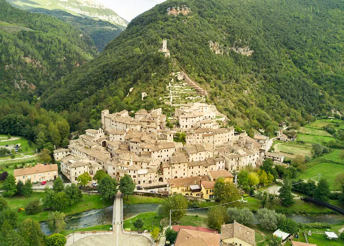 Hotel Torre Del Nera Diffuso & 4*