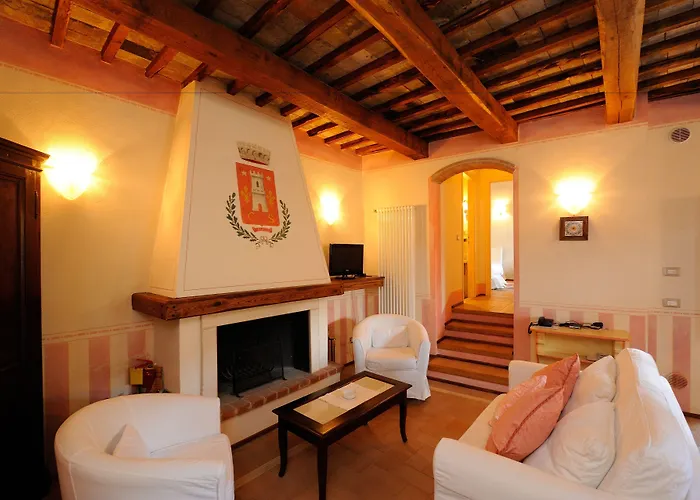 Hotel Torre Del Nera Diffuso &